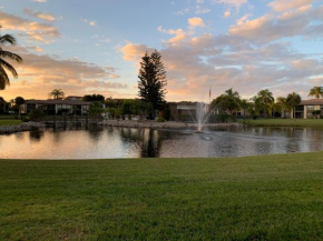 1st floor, Davis Lake View Condo, Minutes to Sanibel